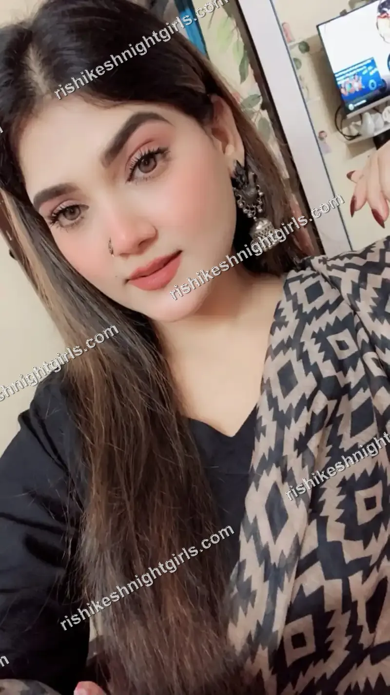 Zoya - High-Profile Call Girl near Rishikesh 5-Star Hotels