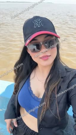 Shruti VIP Escort